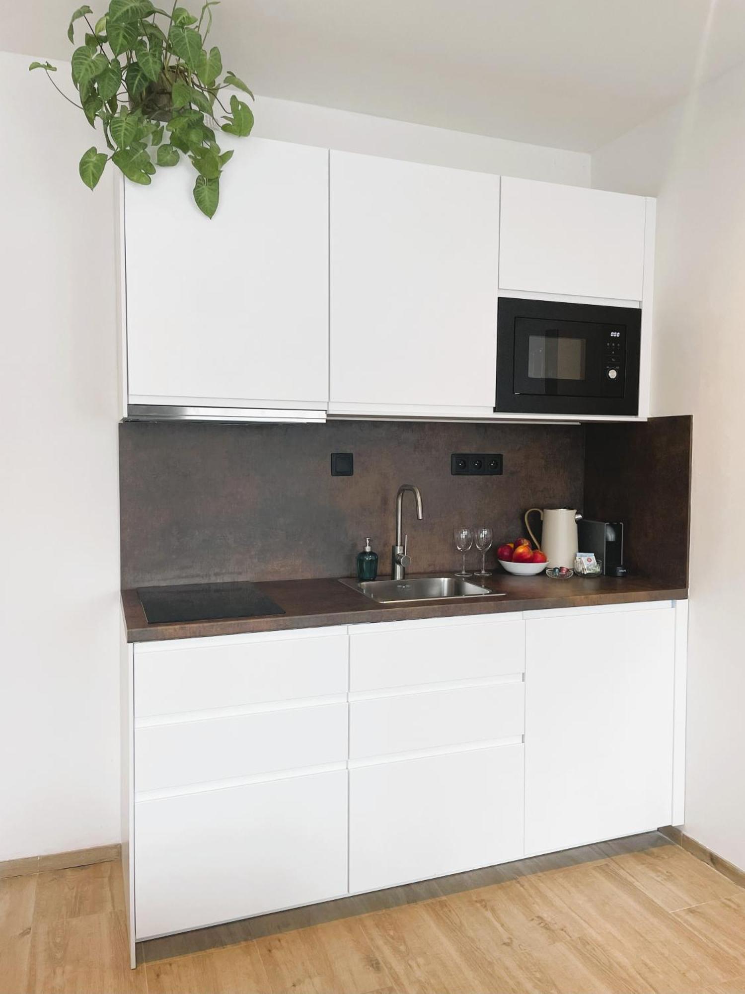 Apt 100 프라하 외부 사진